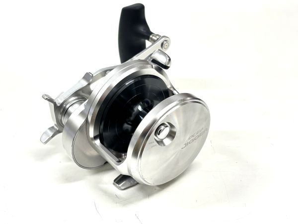シマノ　オシアジガー 4000 RIGHT　中古